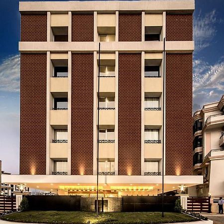Hotel Siesta Hitech Hyderabad Exterior foto