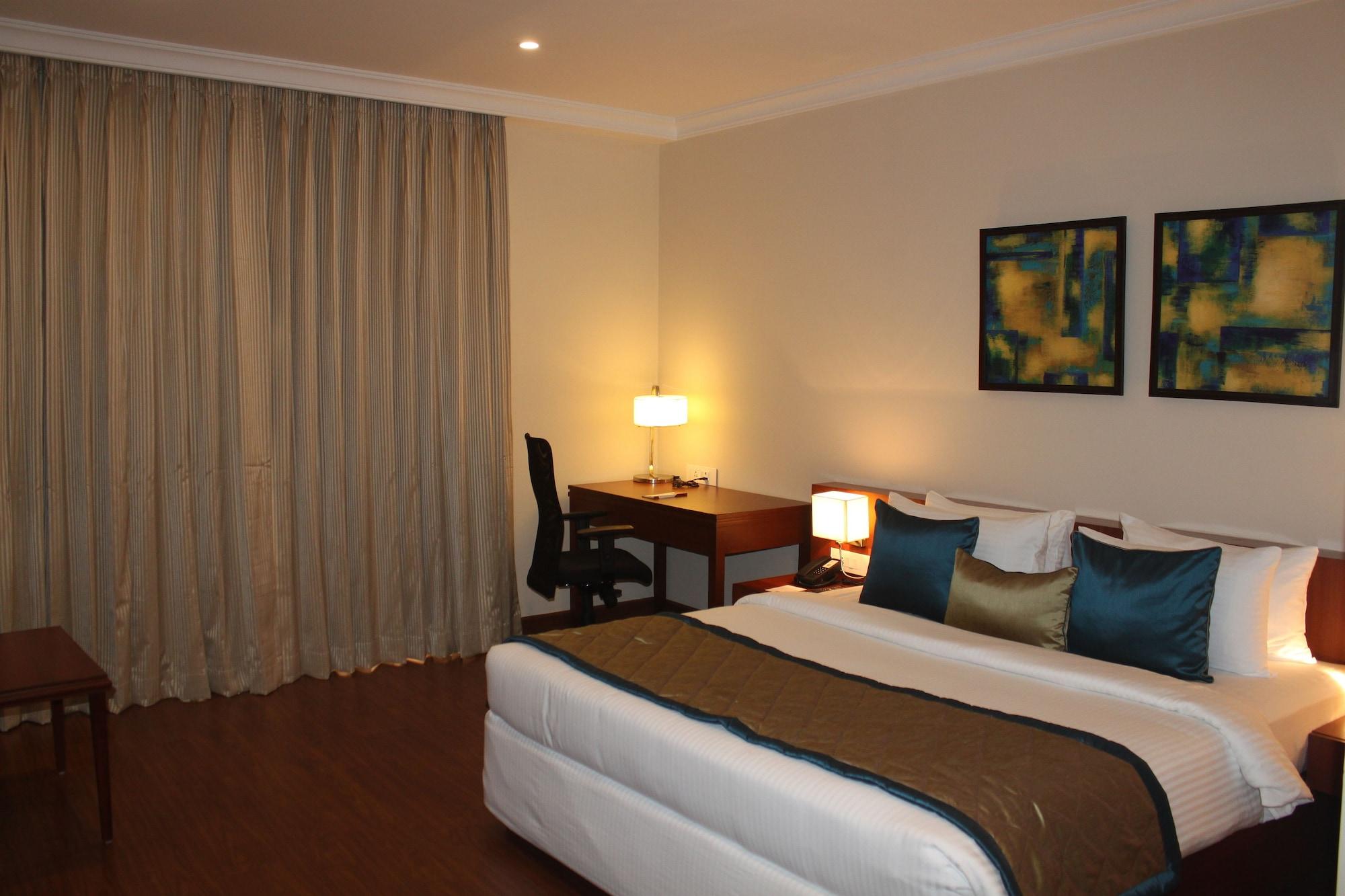 Hotel Siesta Hitech Hyderabad Exterior foto