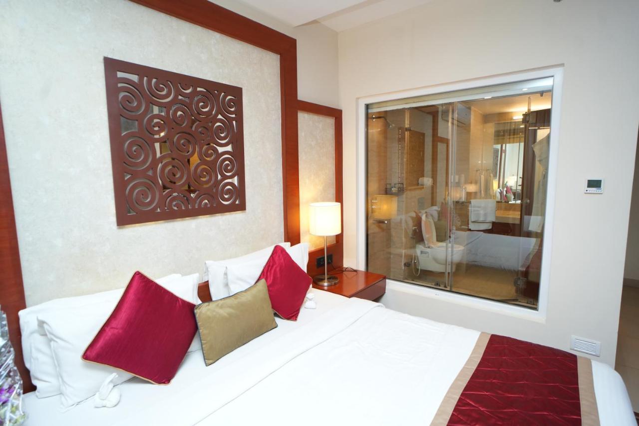 Hotel Siesta Hitech Hyderabad Exterior foto
