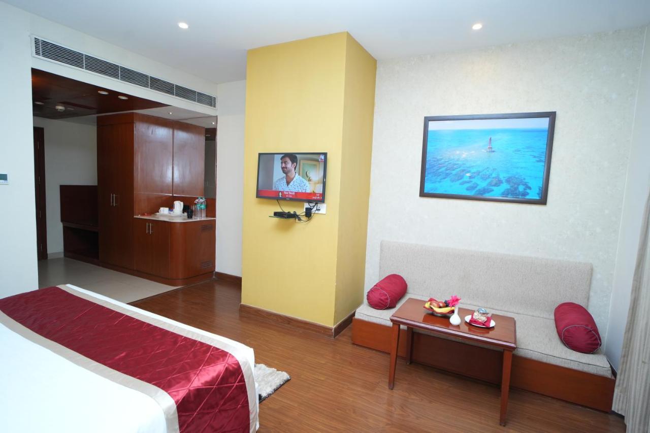 Hotel Siesta Hitech Hyderabad Exterior foto